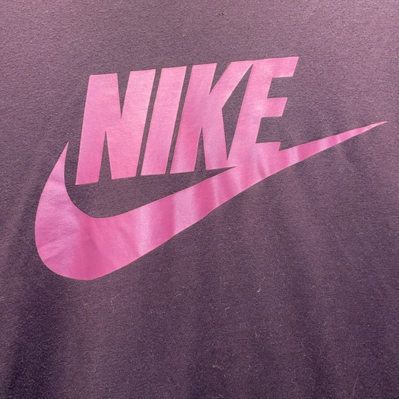 NIKE Pink and purple Tshirt like new size Medium PINK NIKE CHECK - Picture 3 of 5